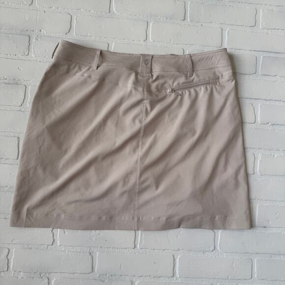GGblue Luxe Sport Boca Women's Khaki Athletic Golf Zipper Pocket Skort -sz 12 - Picture 2 of 5